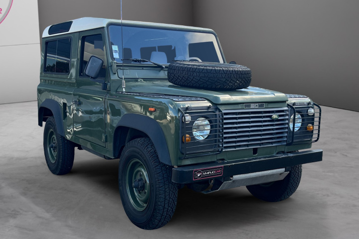 LAND ROVER DEFENDER 90 