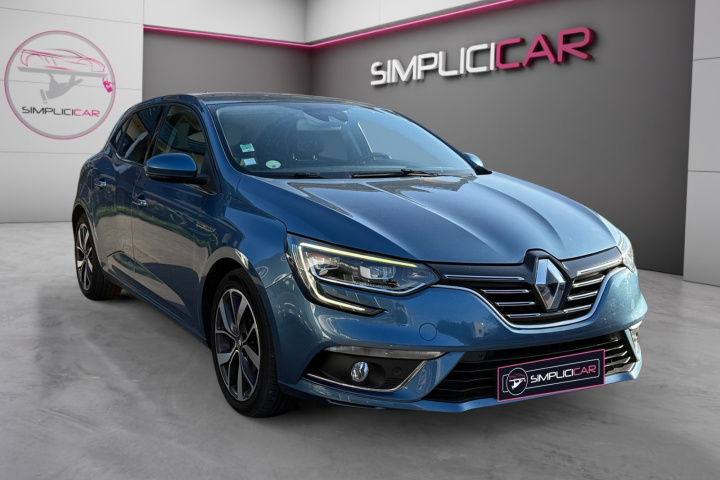 RENAULT MEGANE IV BERLINE
